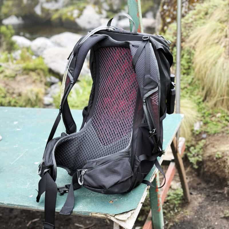 Lo schienale con tecnologia VaporSpan dello zaino Zulu di Gregory.
